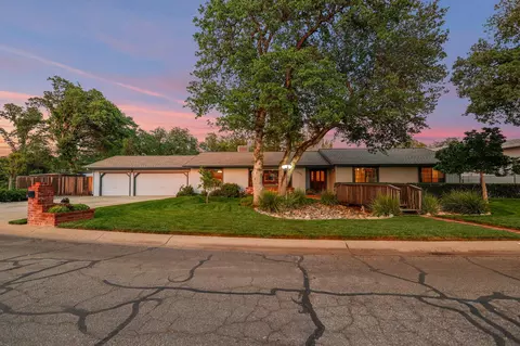 7501 Fiesta Way, Redding, CA 96002
