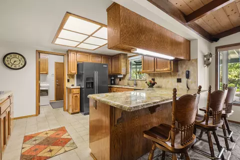 Kitchen - 7501 Fiesta Way, Redding, CA 96002 photo 4 of 4