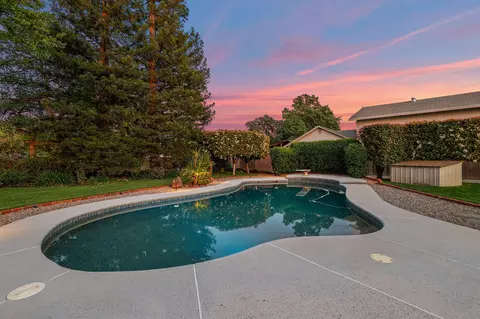 Exterior - 7501 Fiesta Way, Redding, CA 96002 photo 12 of 28