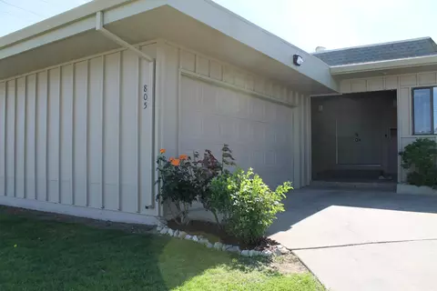 Exterior - 805 Hasvold Dr, Red Bluff, CA 96080 photo 2 of 3