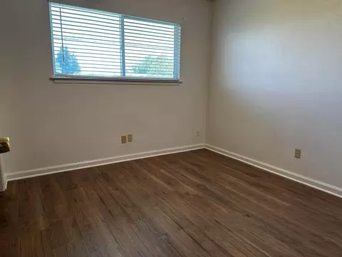 Bedroom - 805 Hasvold Dr, Red Bluff, CA 96080 photo 2 of 4