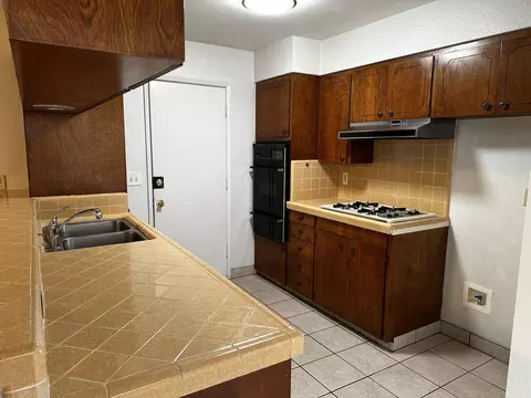 Kitchen - 805 Hasvold Dr, Red Bluff, CA 96080 photo 1 of 2