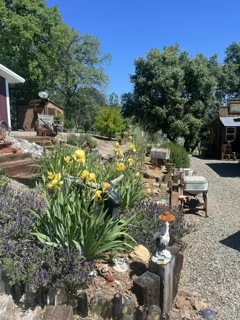 Exterior - 9390 Platina Rd, Igo, CA 96047 photo 13 of 14