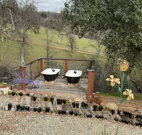 Bath - 9390 Platina Rd, Igo, CA 96047 photo 6 of 7