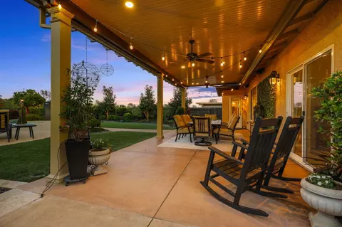 Exterior - 180 Trek Ln, Redding, CA 96003 photo 3 of 19