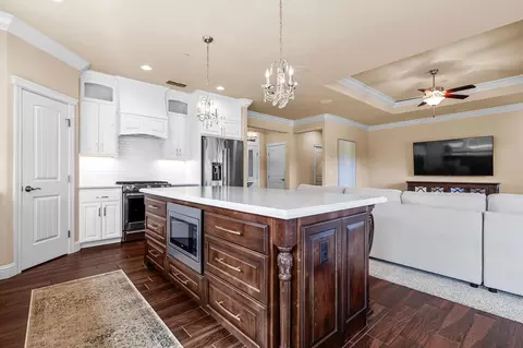 Kitchen - 180 Trek Ln, Redding, CA 96003 photo 3 of 3