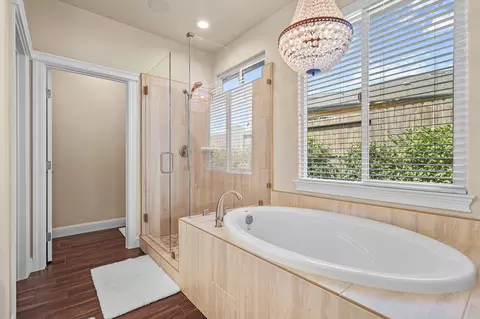 Bath - 180 Trek Ln, Redding, CA 96003 photo 6 of 6
