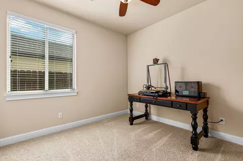 Bedroom - 180 Trek Ln, Redding, CA 96003 photo 4 of 5