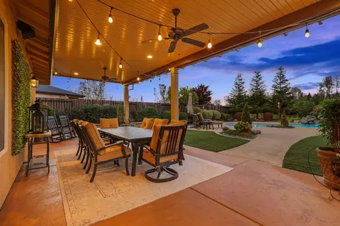 Exterior - 180 Trek Ln, Redding, CA 96003 photo 2 of 19