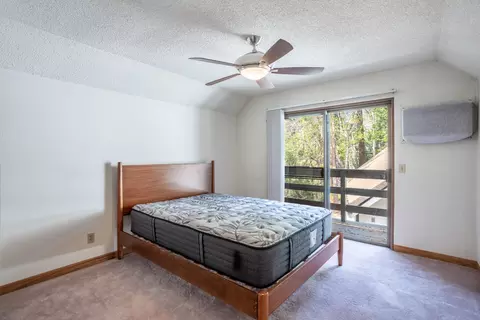 Bedroom - 4410 Wells Ave, Dunsmuir, CA 96025 photo 3 of 3