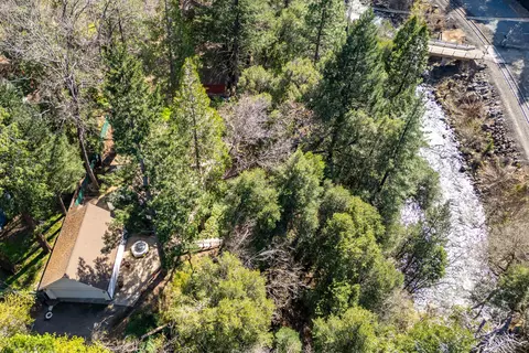 View/Area - 4410 Wells Ave, Dunsmuir, CA 96025 photo 2 of 3