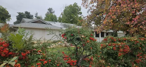 4733 Fiddleneck Dr, Redding, CA 96002 photo 2