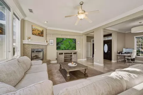 Living - 4519 Nantucket Dr, Redding, CA 96001 photo 3 of 3