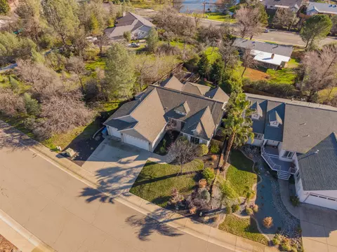 View/Area - 4519 Nantucket Dr, Redding, CA 96001 photo 7 of 8