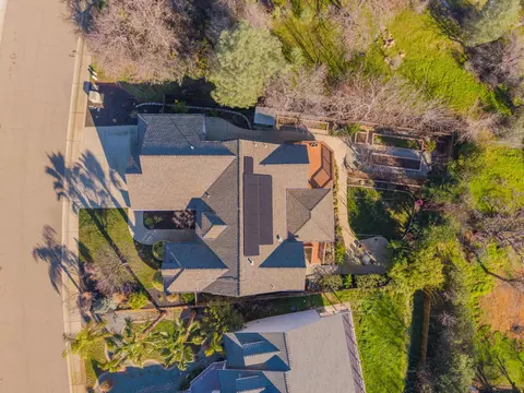 View/Area - 4519 Nantucket Dr, Redding, CA 96001 photo 5 of 8