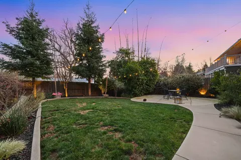 Exterior - 4519 Nantucket Dr, Redding, CA 96001 photo 5 of 15
