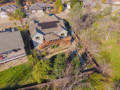 View/Area - 4519 Nantucket Dr, Redding, CA 96001 photo 2 of 8