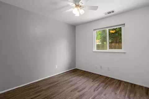 Bedroom - 3985 Cirrus St, Redding, CA 96002 photo 4 of 6