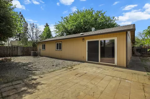 Exterior - 3985 Cirrus St, Redding, CA 96002 photo 4 of 7