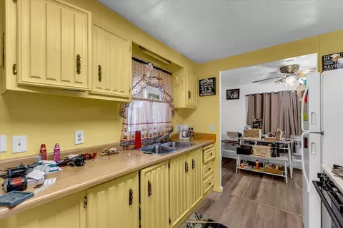 1340 Alrose Ln, Redding, CA 96002 photo 6