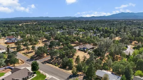 11632 Ridgewood Rd, Redding, CA 96003 photo 4