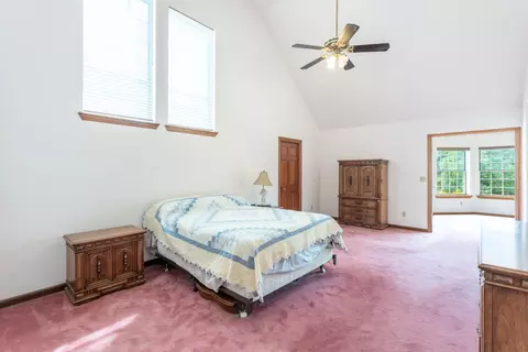 Bedroom - 8826 Heritage Ct, Redding, CA 96001 photo 3 of 3