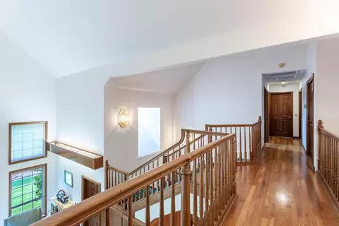Entry Way - 8826 Heritage Ct, Redding, CA 96001 photo 1 of 2