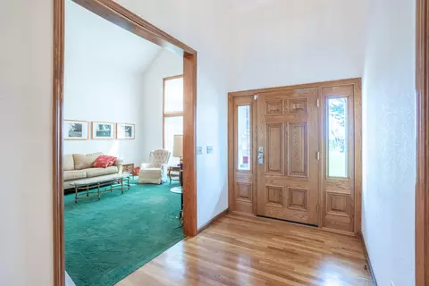 Entry Way - 8826 Heritage Ct, Redding, CA 96001 photo 2 of 2