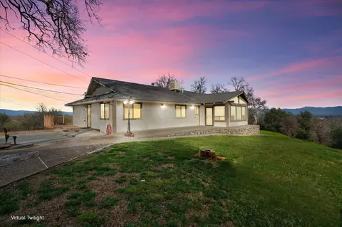3410 Beacon Dr, Anderson, CA 96007
