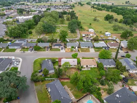 View/Area - 920 Dumosa Dr, Red Bluff, CA 96080 photo 7 of 10