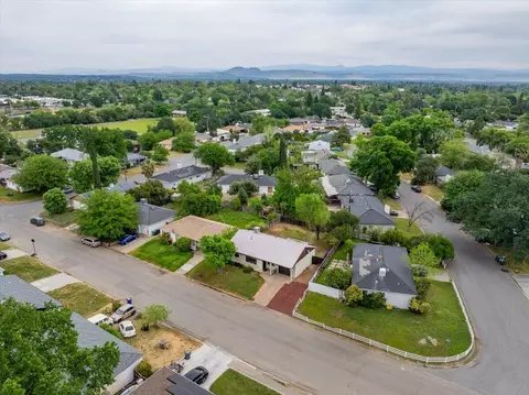 View/Area - 920 Dumosa Dr, Red Bluff, CA 96080 photo 5 of 10