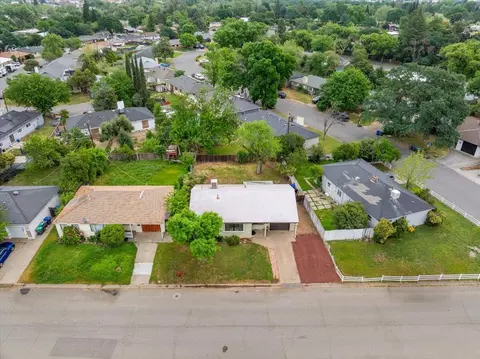 View/Area - 920 Dumosa Dr, Red Bluff, CA 96080 photo 4 of 10