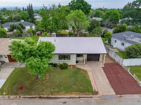 View/Area - 920 Dumosa Dr, Red Bluff, CA 96080 photo 3 of 10