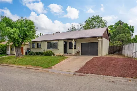 Exterior - 920 Dumosa Dr, Red Bluff, CA 96080 photo 2 of 16