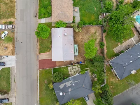 View/Area - 920 Dumosa Dr, Red Bluff, CA 96080 photo 1 of 10