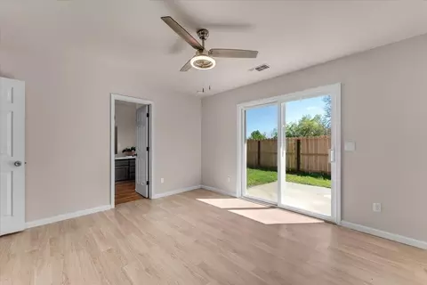 Bedroom - 2907 Pawnee Ct, Redding, CA 96001 photo 2 of 7