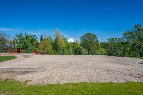 Other - 2907 Pawnee Ct, Redding, CA 96001 photo 9 of 15