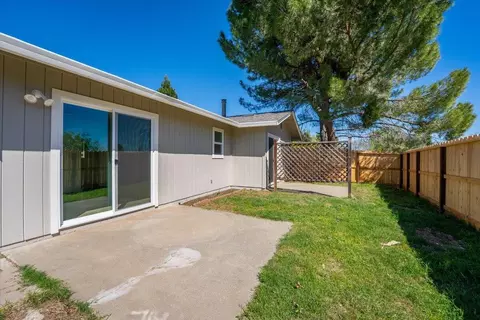Exterior - 2907 Pawnee Ct, Redding, CA 96001 photo 10 of 24