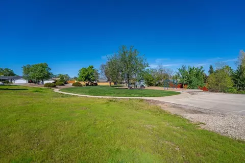 Other - 2907 Pawnee Ct, Redding, CA 96001 photo 10 of 15