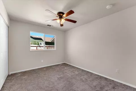 Bedroom - 2907 Pawnee Ct, Redding, CA 96001 photo 3 of 7