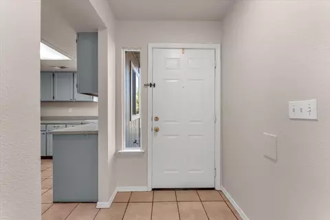 Entry Way - 2907 Pawnee Ct, Redding, CA 96001 photo 1 of 1