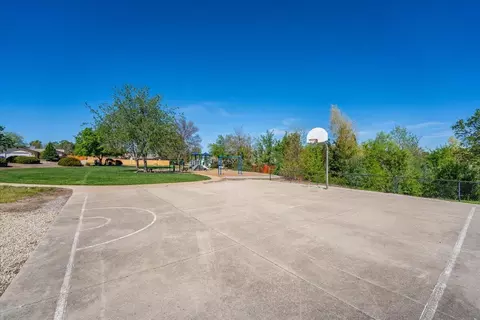 Other - 2907 Pawnee Ct, Redding, CA 96001 photo 12 of 15