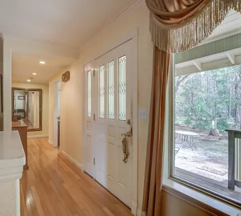 Entry Way - 30292 Whitmore Rd, Whitmore, CA 96096 photo 1 of 2