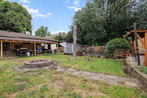 Exterior - 3414 Bardick Rd, Anderson, CA 96007 photo 7 of 11