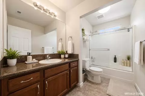 Bath - 653 Mission De Oro Dr, Redding, CA 96003 photo 1 of 1