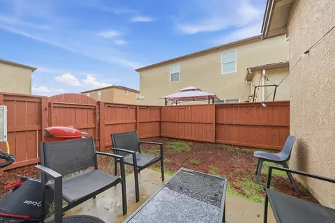 Exterior - 653 Mission De Oro Dr, Redding, CA 96003 photo 3 of 5