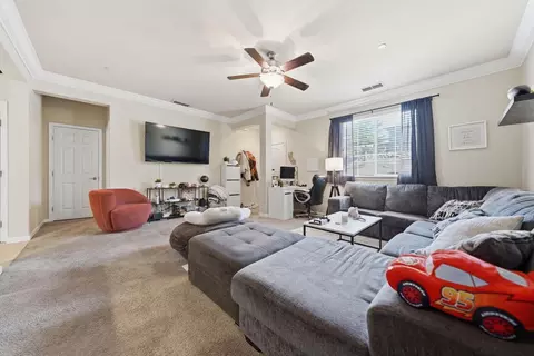 Living - 653 Mission De Oro Dr, Redding, CA 96003 photo 2 of 3