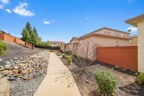 Exterior - 653 Mission De Oro Dr, Redding, CA 96003 photo 4 of 5