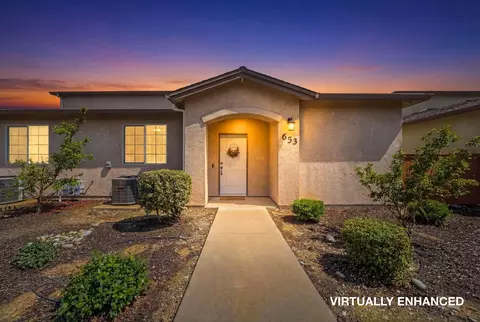 653 Mission De Oro Dr, Redding, CA 96003