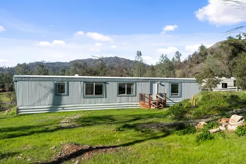 21484 Driftwood Trl, Redding, CA 96003 photo 3